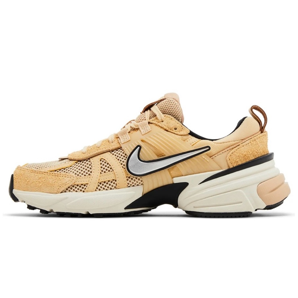 Nike Wmns V2K Run 'Sesame Beige Tan Mesh Trainer with Silver Swoosh